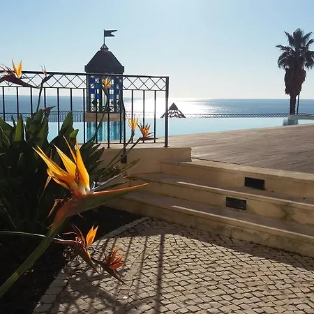 Sea Escape - Live Over The Sea פארדס